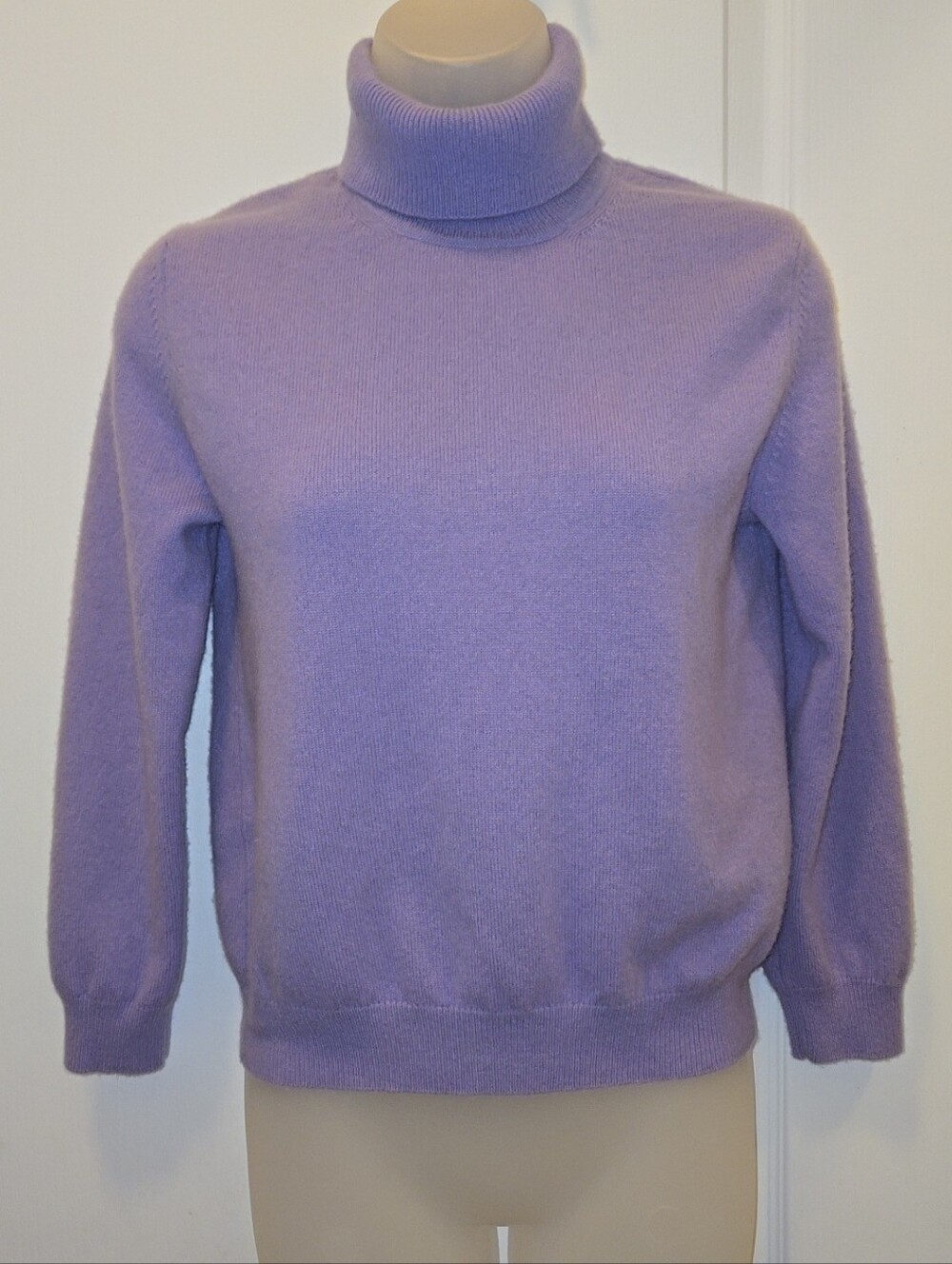 Cashmere Turtleneck Lavender Sweater- Petite Sophisticate- Size S